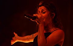 Flyleaf with Lacey Sturm