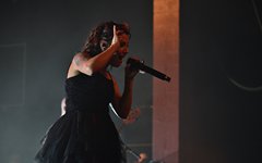 Flyleaf with Lacey Sturm