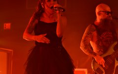 Flyleaf with Lacey Sturm