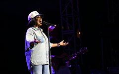 CeCe Winans