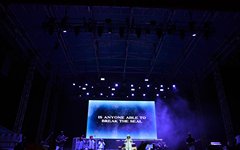 CeCe Winans