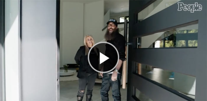 Crowder Goes Behind the Scenes of Incredible Home Renovation
