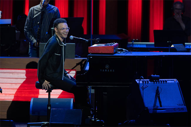 Tauren Wells Makes His Debut at the Historic Grand Ole Opry to a Sold-Out House