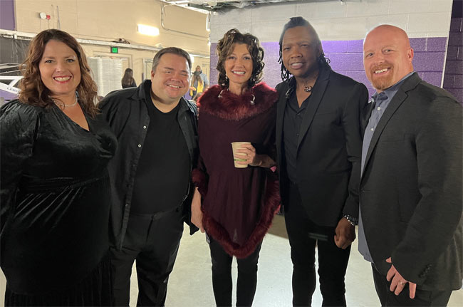 Selah Joins Amy Grant for Nashville Holiday Tradition
