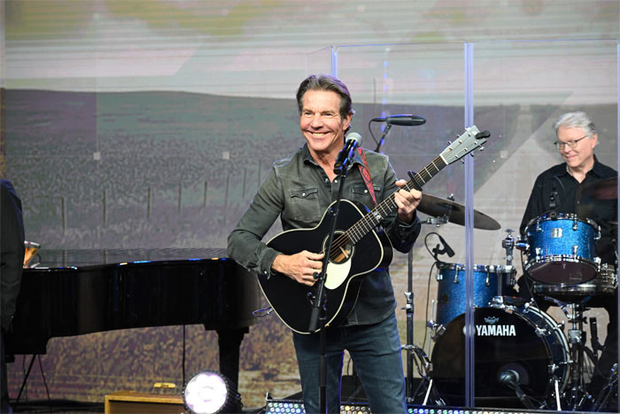 Dennis Quaid Performs 'Fallen' On Good Morning America