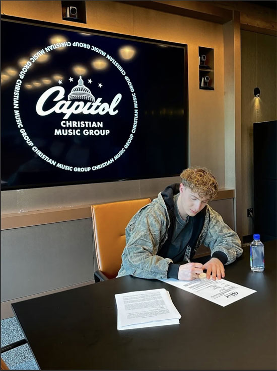 Capitol CMG Signs Hip Hop Artist gio.