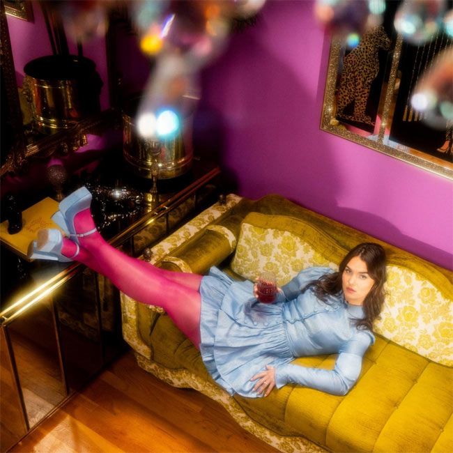 Franni Cash Ditches The 'Koolaid' In New Single