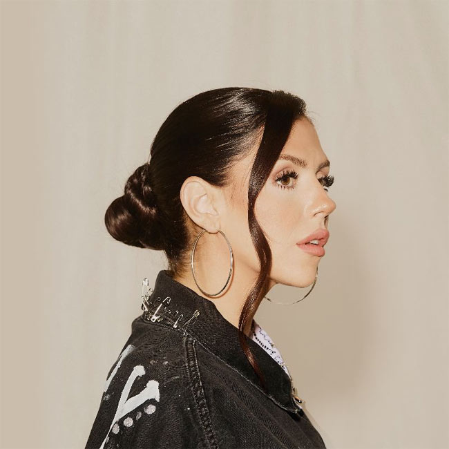 Worship Leader Lizzie Morgan Drops New Single Ahead of Debut Album