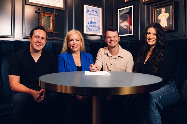 Foster Ferrell Signs With 507 Publishing