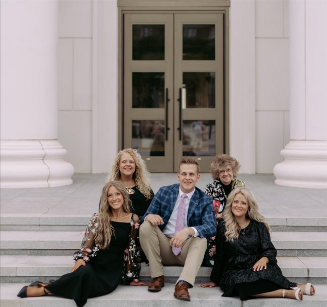 The Rogers Family Signs with Horizon Records, Announces New Single