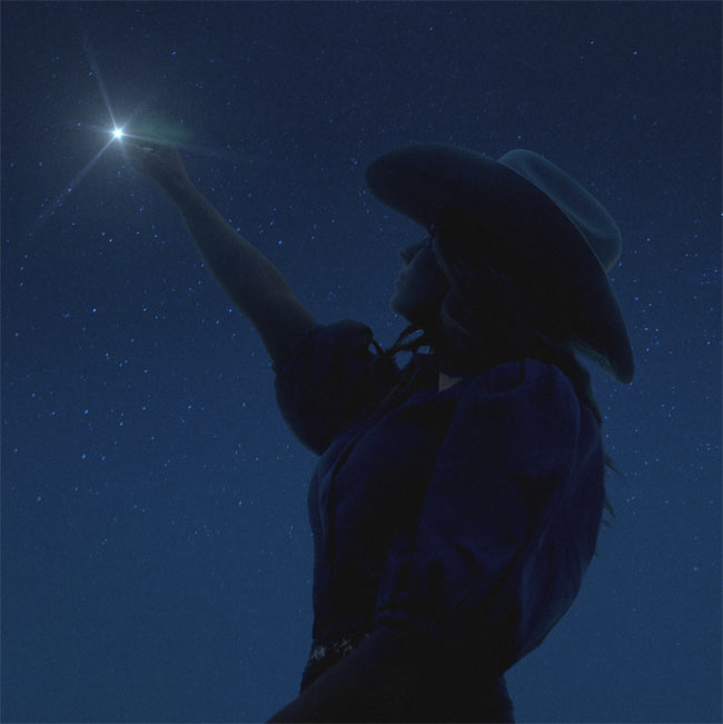 Anne Wilson Releases Final Preview Of New Album With Soul-Baring Track, 'Carry Me,' Out Now