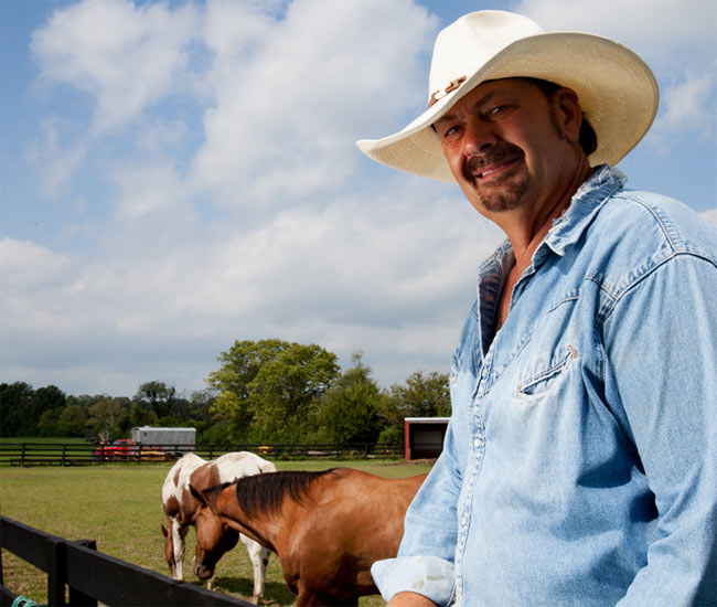 Richard Lynch Delivers a Soulful Rendition of Kris Kristofferson Classic 'Why Me Lord' Out November 14th