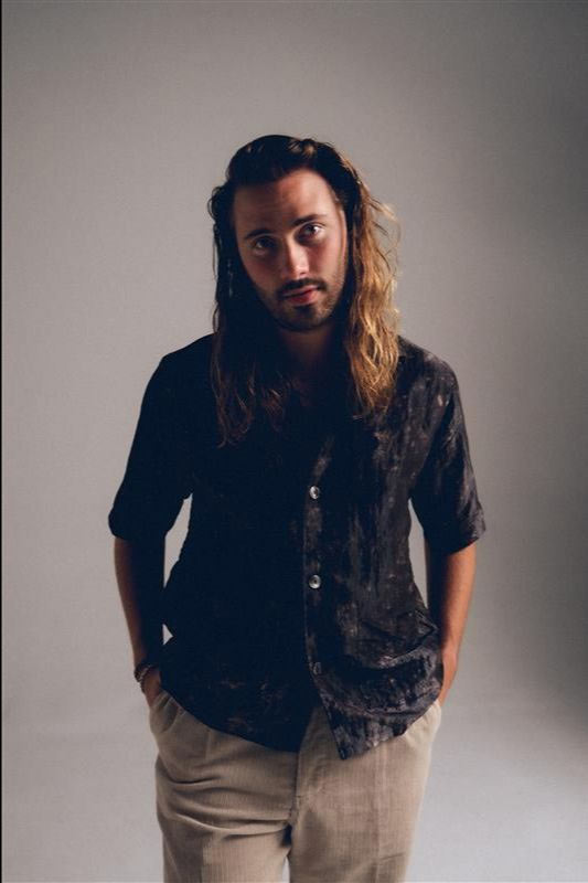 Seph Schlueter Caps Breakout Year with Billboard and Mediabase Success